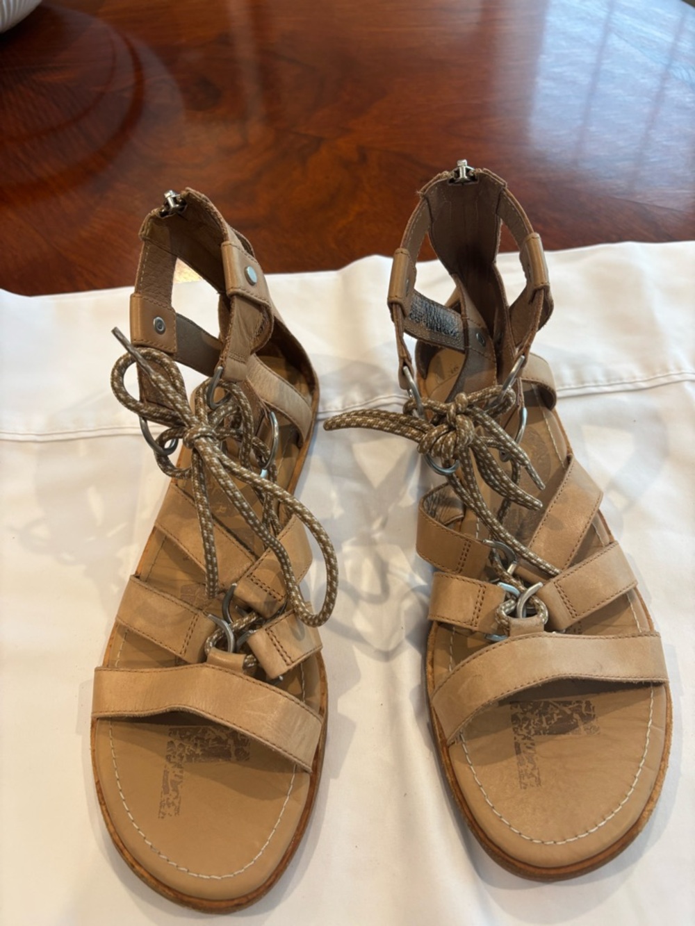 Sorel Ella Women's Tan Lace-Up Gladiator Sandals size 9